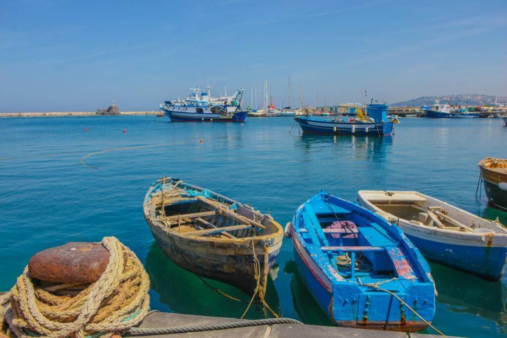 L Angolo Segreto Di Giovanni Il Pescatore Procida Exterior photo